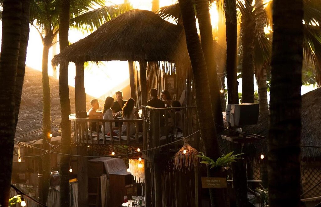 brisa bali vip tables
