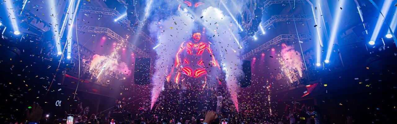 Atlas Super Club VIP Tables